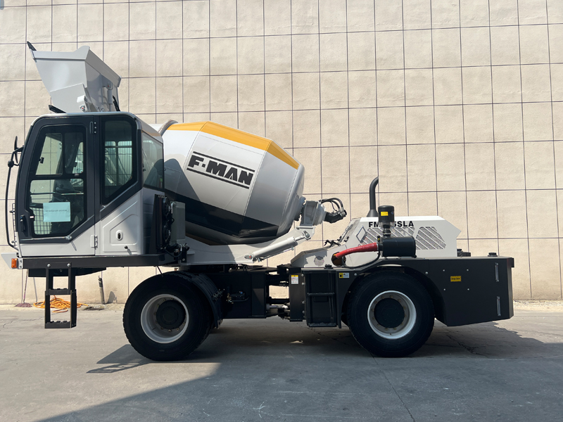 FM535SLA Self Loading Concrete Mixer Truck